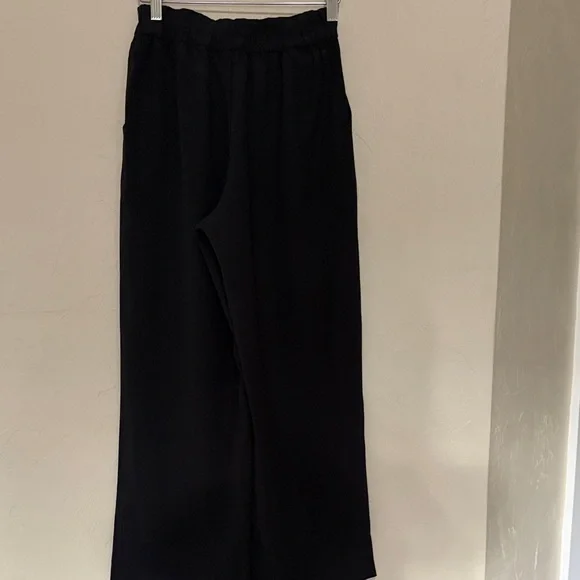 Lululemon Noir High-Waist Tie Belt Wide Leg Trousers. Sz 4. Never Worn! - Picture 7 of 8